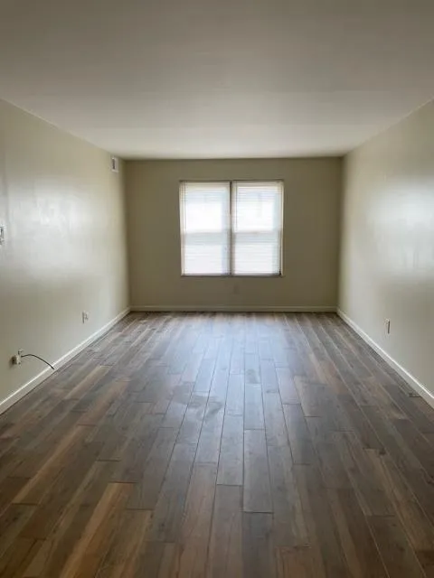 180-188 W Patterson Ave 2BR - updated