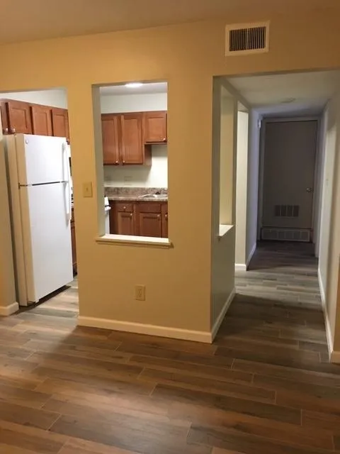 180-188 W Patterson Ave 3BR - Renovated Unit