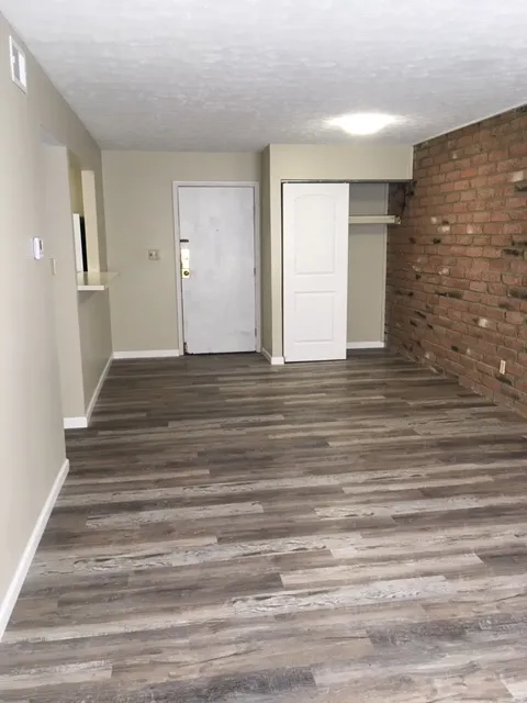 1944 Iuka Ave - Renovated Unit