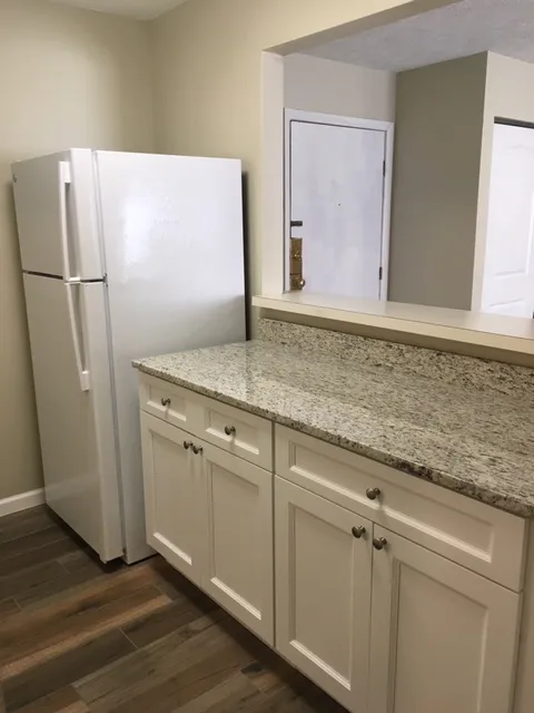 1944 Iuka Ave - Renovated Unit