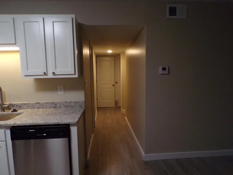 1944 Iuka Ave - Renovated Unit (Ground Floor) A1, A2, A3, A4