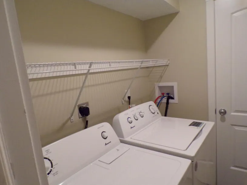 1944 Iuka Ave - Renovated Unit (Ground Floor) A1, A2, A3, A4