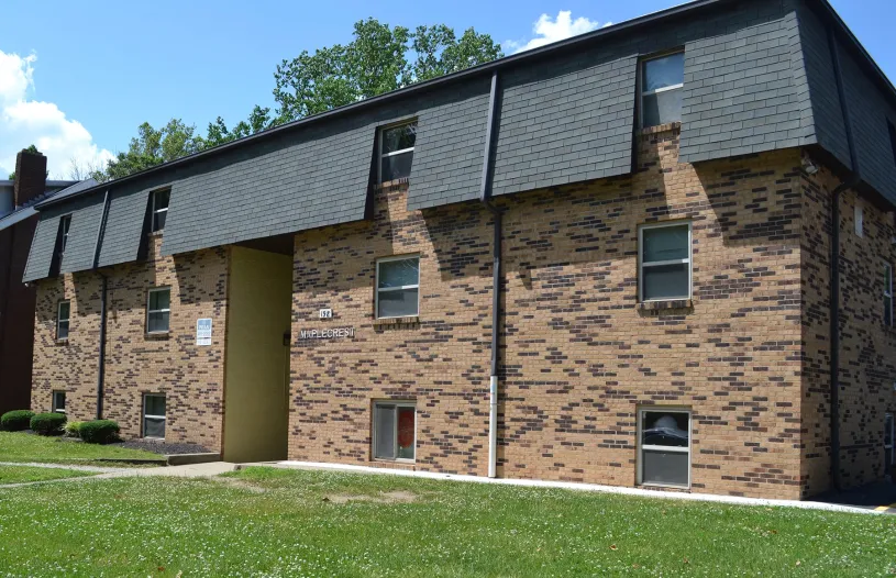 198 E 16th Ave 1BR