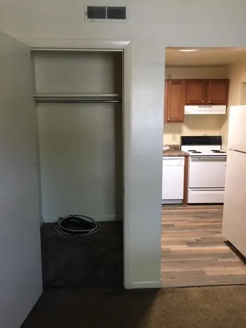 198 E 16th Ave Apt A4 