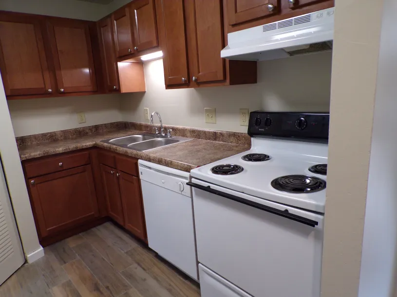 198 E 16th Ave Apt B10