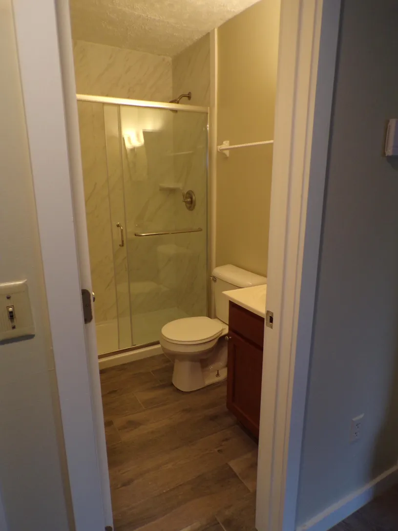 198 E 16th Ave Apt B10