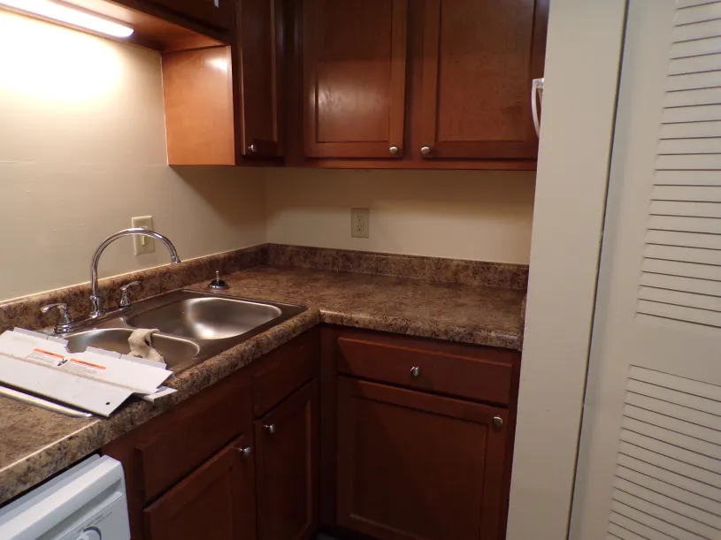 198 E 16th Ave Apt B6