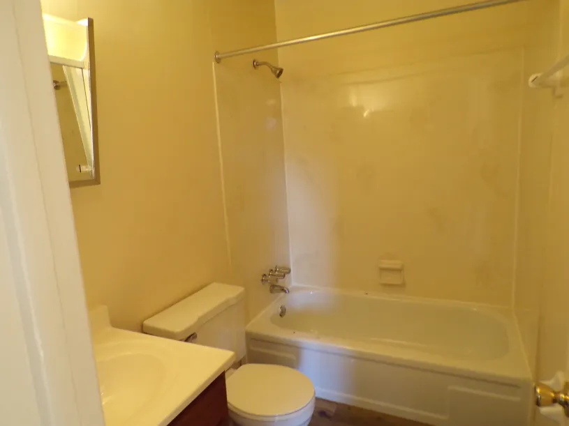 198 E 16th Ave Apt B6