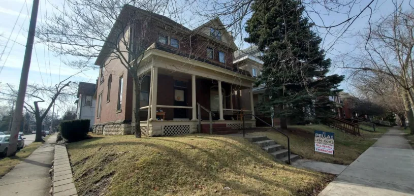 315 W 8th Ave