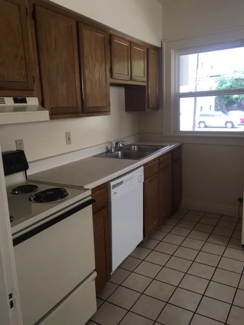 2243-2245 Neil Ave