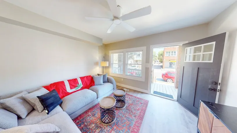 2247-2249 Neil Ave