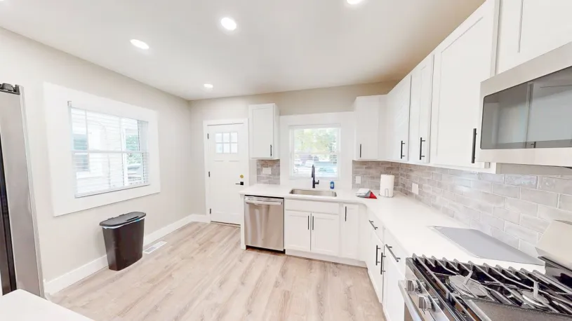 2247-2249 Neil Ave