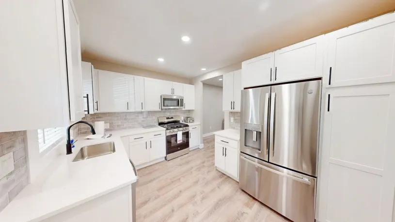 2247-2249 Neil Ave