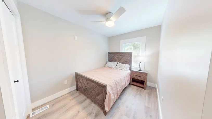 2247-2249 Neil Ave
