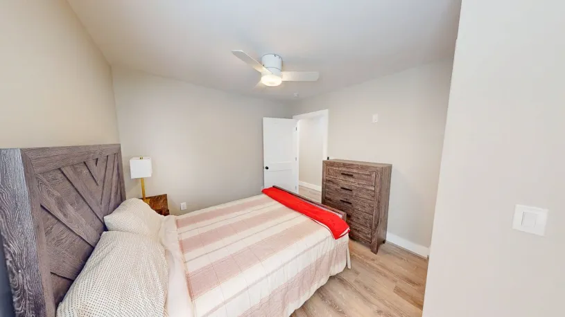 2247-2249 Neil Ave