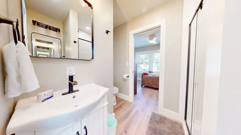2247-2249 Neil Ave