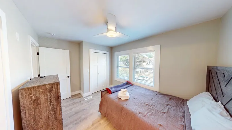 2247-2249 Neil Ave