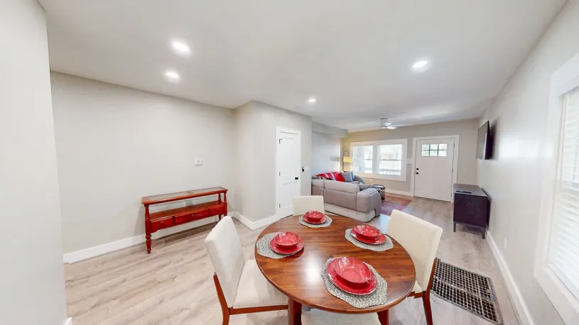 2249 Neil Ave | Pella Company