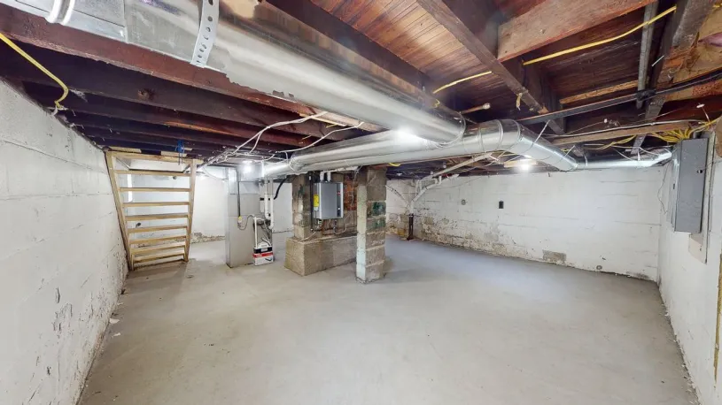 2256 Neil Ave