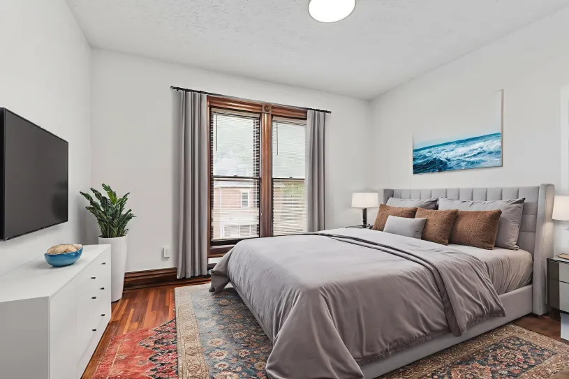 315 W 8th Ave