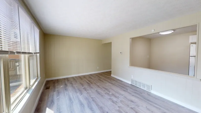237 W Norwich Ave Apt D