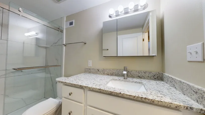 237 W Norwich Ave Apt D