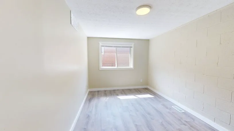 237 W Norwich Ave Apt D