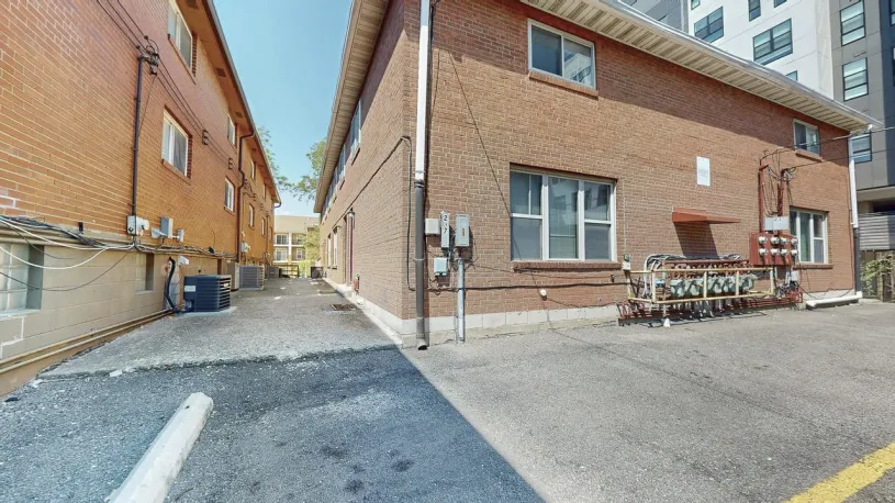 237 W Norwich Ave Apt D