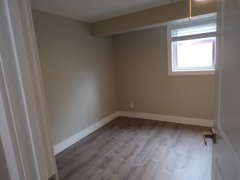 245 W Norwich Ave Apt A 