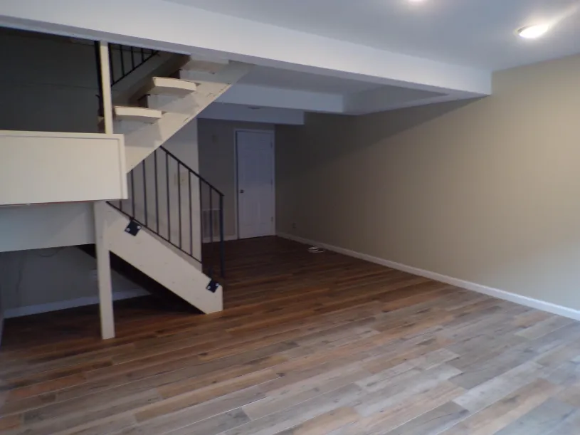 245 W Norwich Ave Apt C
