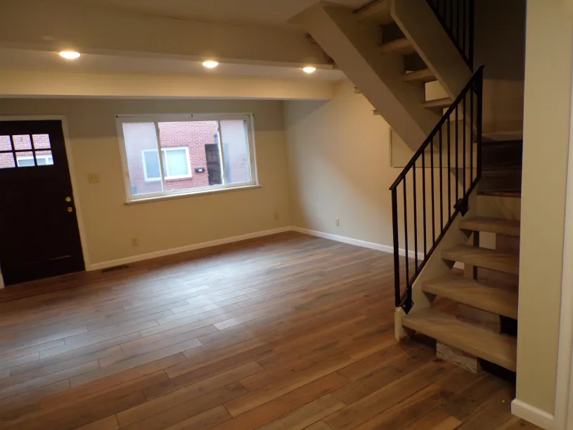 245 W Norwich Ave Apt C