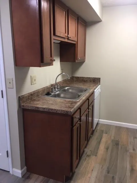 245 W Norwich Ave Apt F