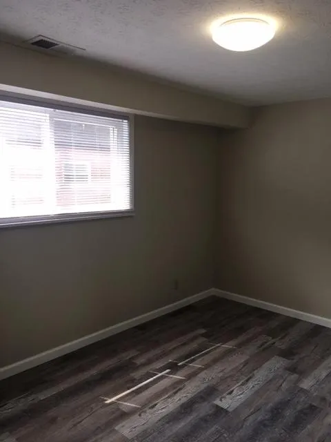 245 W Norwich Ave Apt F