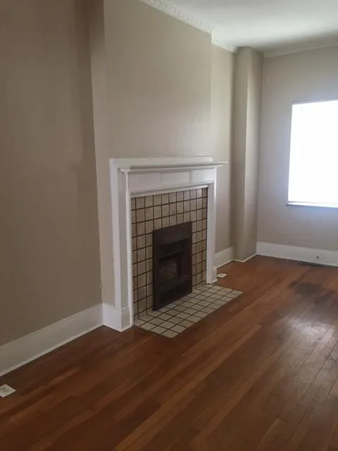 2452-2458 N High St