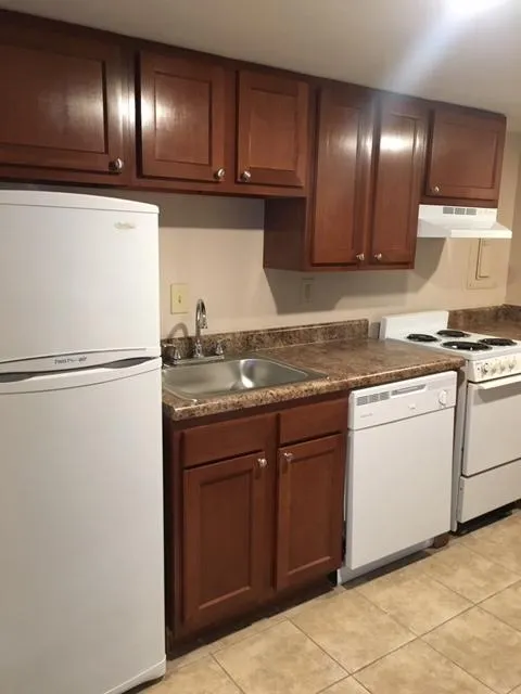 2470 N High St Apt B1