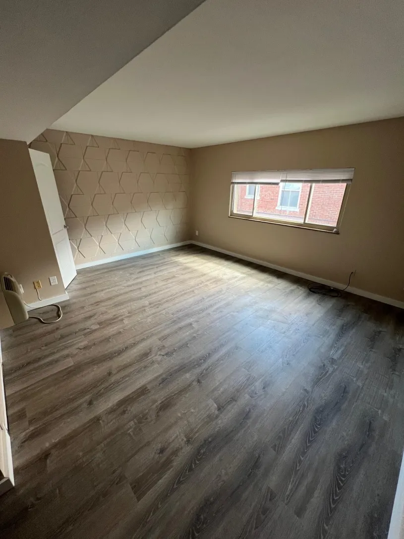 2470 N High St Apt C4