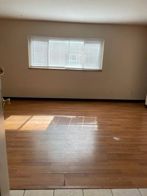 2470 N High St - B4