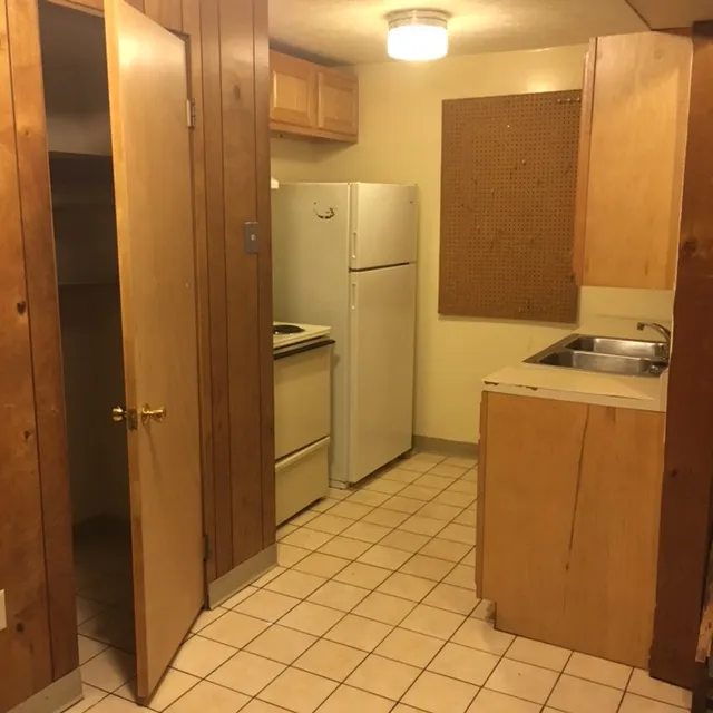 252 W Lane Ave 4BR