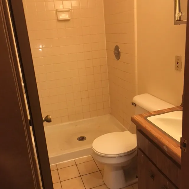 252 W Lane Ave 4BR