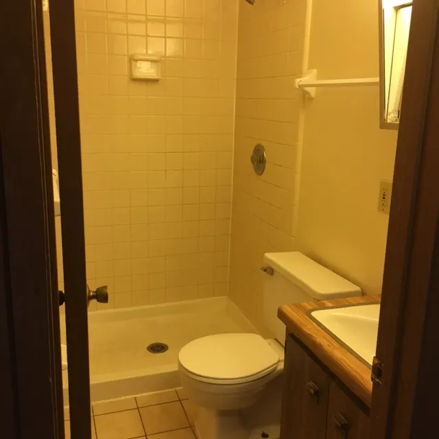 252 W Lane Ave 4BR