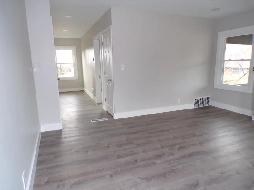 2689 1/2 Neil Ave ~ One Bedroom 