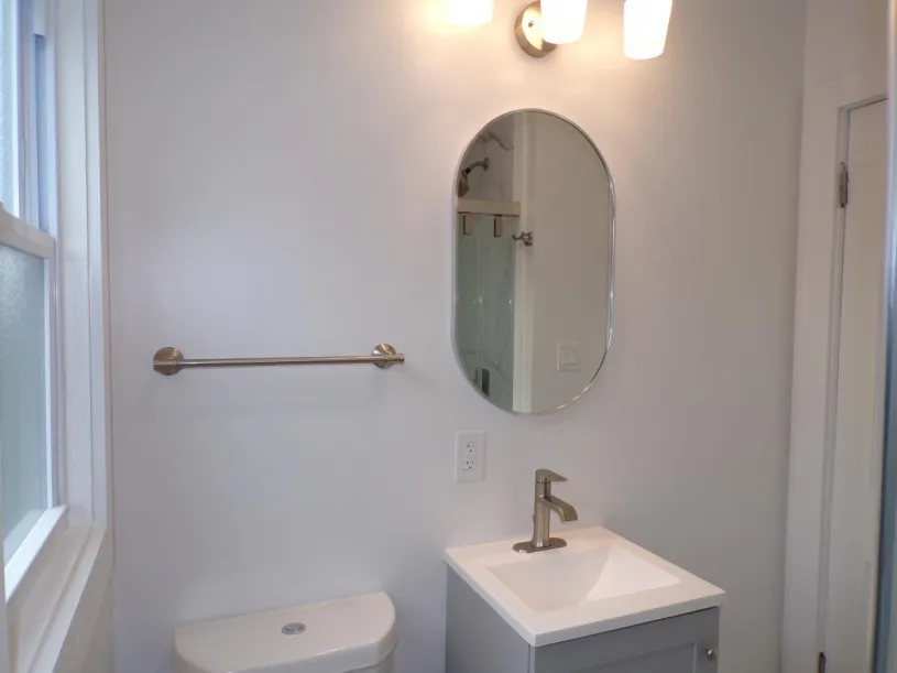 2689 1/2 Neil Ave ~ One Bedroom 
