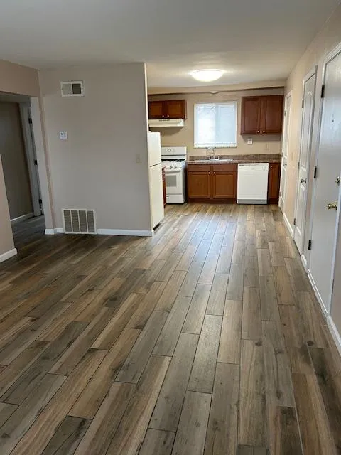 2699 Neil Ave Apt A