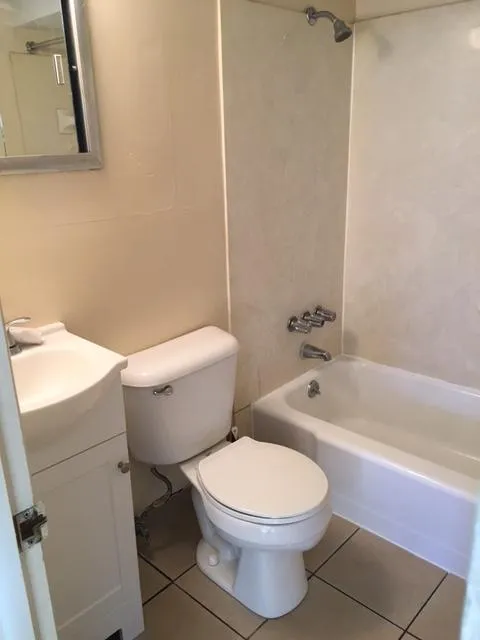 2709 Neil Ave Apt C