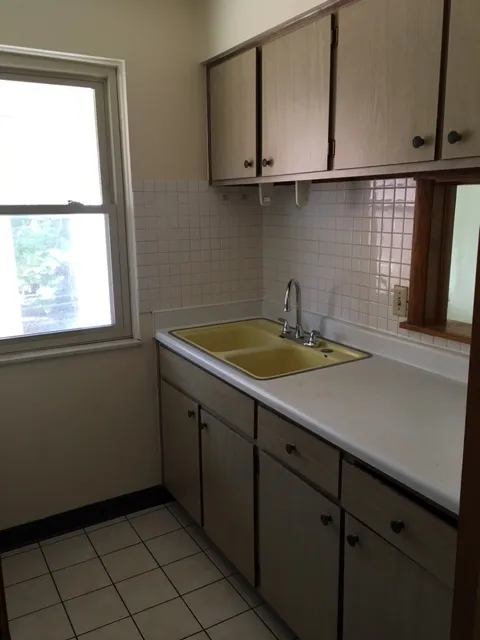 29 E Norwich Ave Apt D 2BR