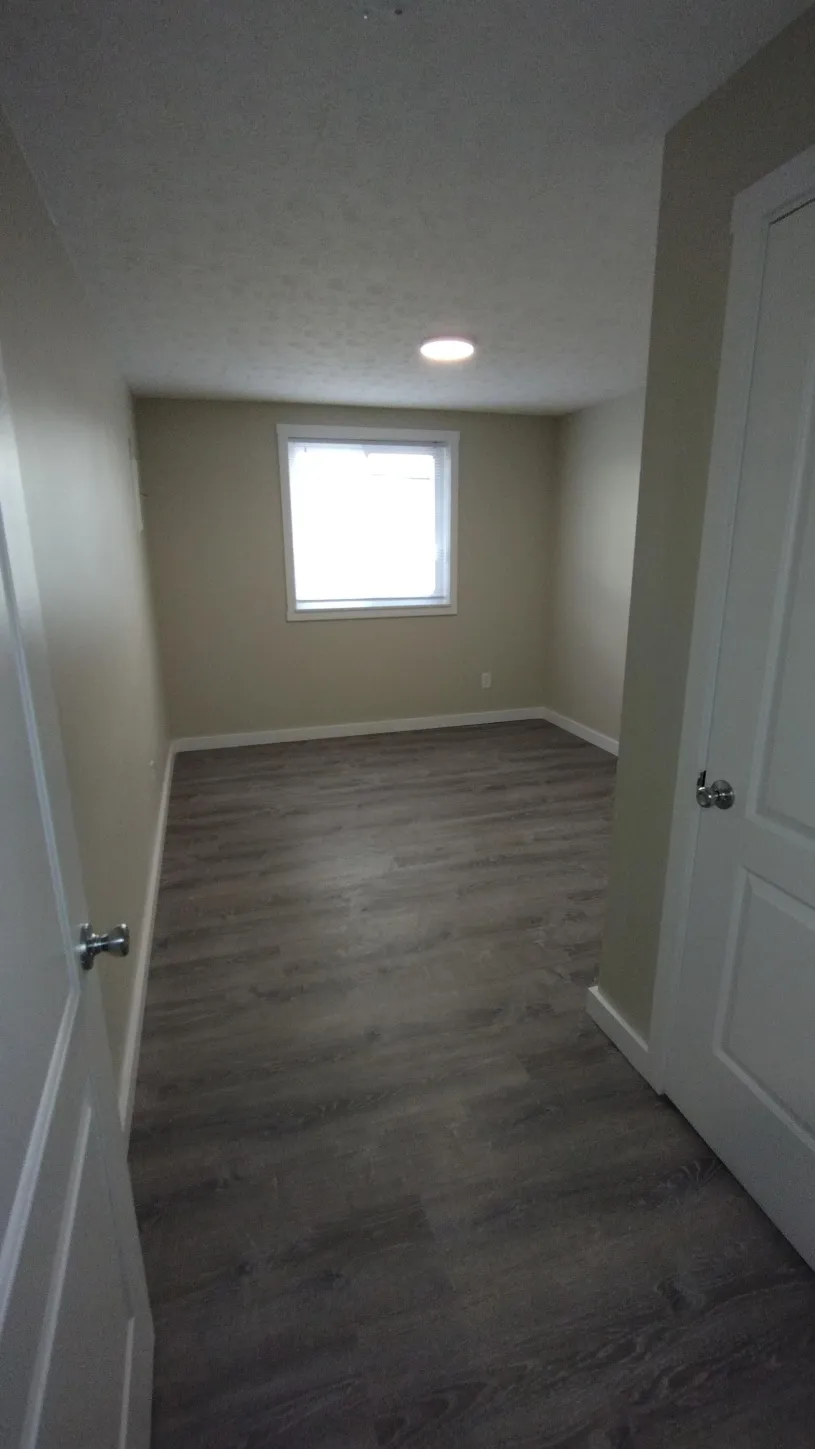 30 E Lane Ave Apt 203 ~ Renovated 