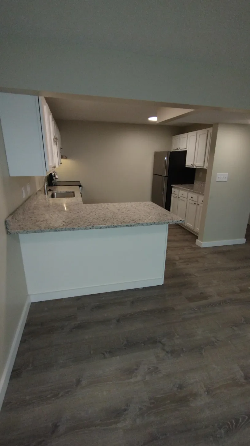 30 E Lane Ave Apt 203 ~ Renovated 