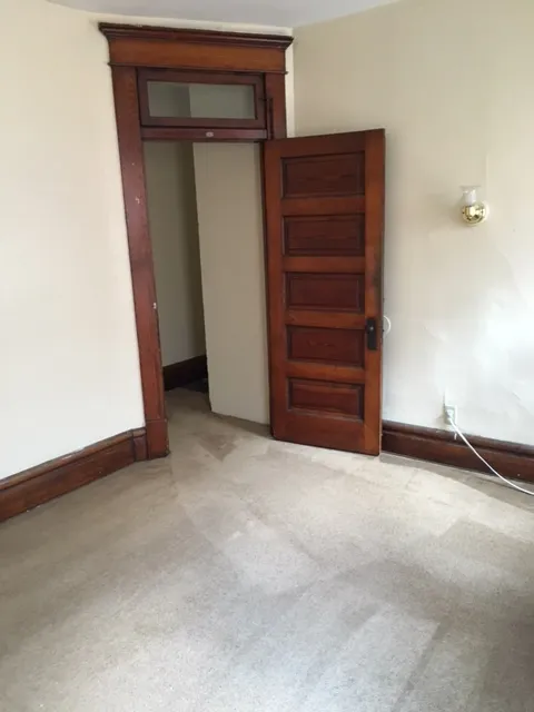 30-32 W. 10th Ave Apt C