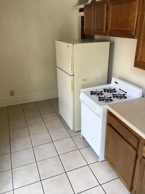 30-32 W. 10th Ave Apt C