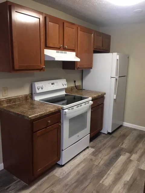 30 E Lane Ave 2BR Apt 101 ~ Renovated